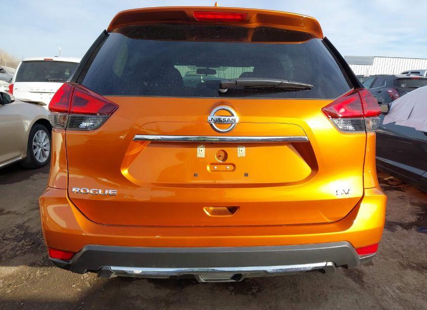 Photo 16 of 2018 Nissan Rogue SV (VIN 5N1AT2MT2JC786746)