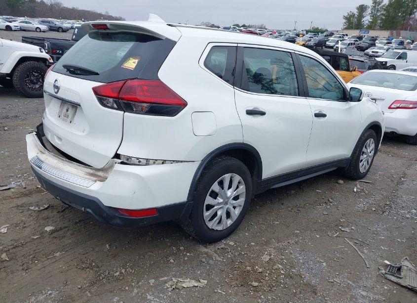 Photo 4 of 2018 Nissan Rogue S (VIN 5N1AT2MT2JC790165)