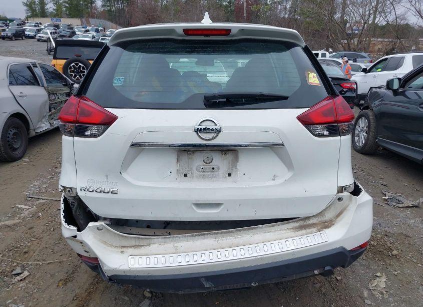 Photo 6 of 2018 Nissan Rogue S (VIN 5N1AT2MT2JC790165)