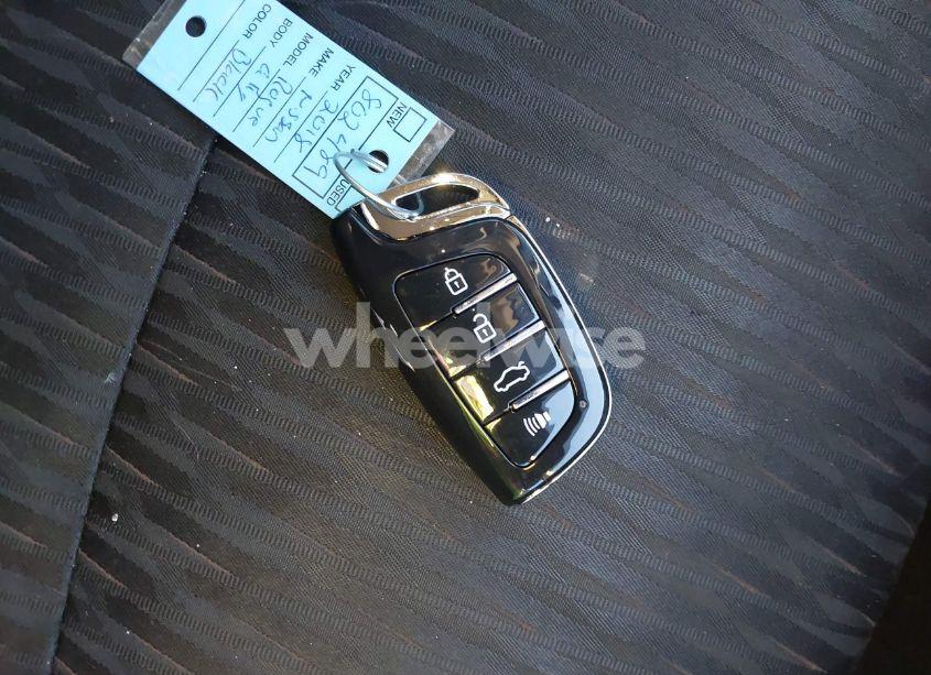 Photo 11 of 2018 Nissan Rogue SV (VIN 5N1AT2MT2JC802489)