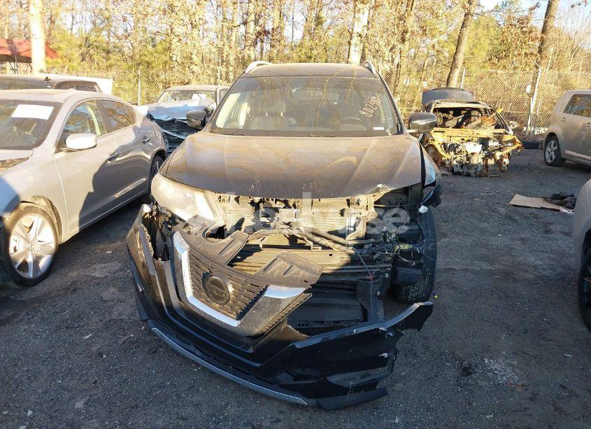 Photo 12 of 2018 Nissan Rogue SV (VIN 5N1AT2MT2JC802489)