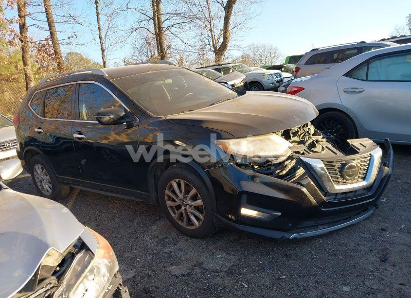 Photo 13 of 2018 Nissan Rogue SV (VIN 5N1AT2MT2JC802489)