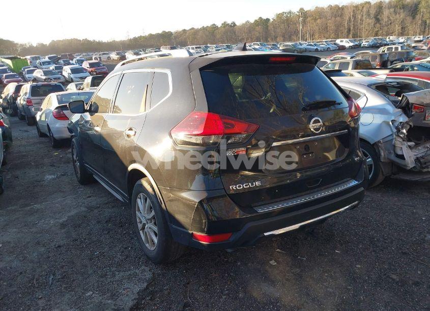 Photo 3 of 2018 Nissan Rogue SV (VIN 5N1AT2MT2JC802489)