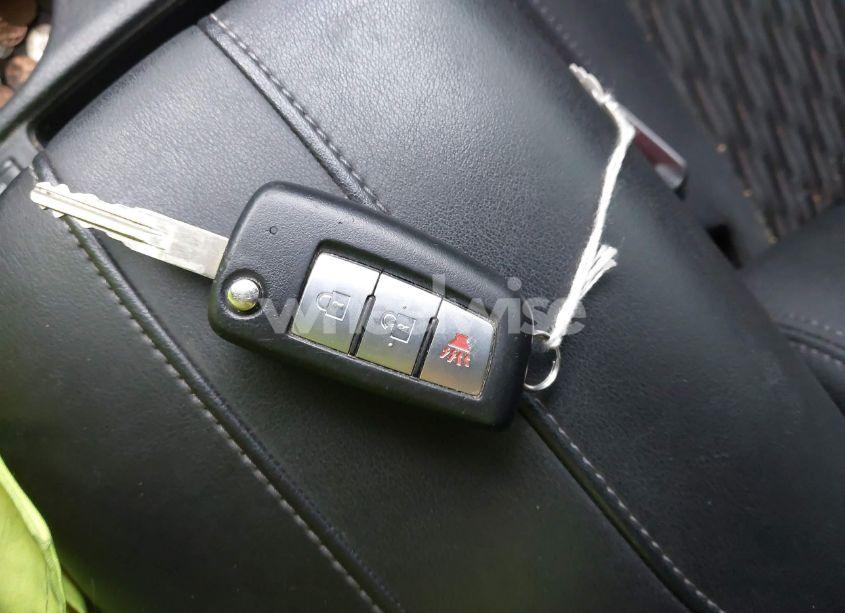 Photo 11 of 2019 Nissan Rogue S (VIN 5N1AT2MT2KC728928)