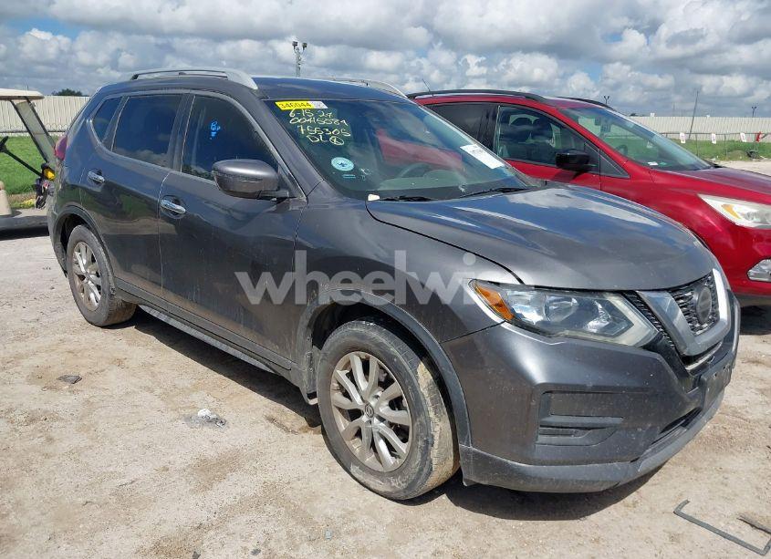 2019 Nissan Rogue S (VIN 5N1AT2MT2KC755305) main photo