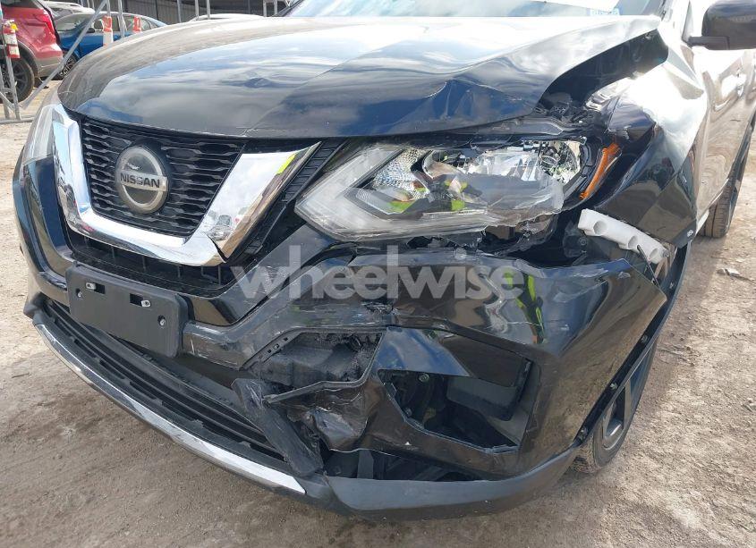 Photo 6 of 2019 Nissan Rogue SV (VIN 5N1AT2MT2KC775845)