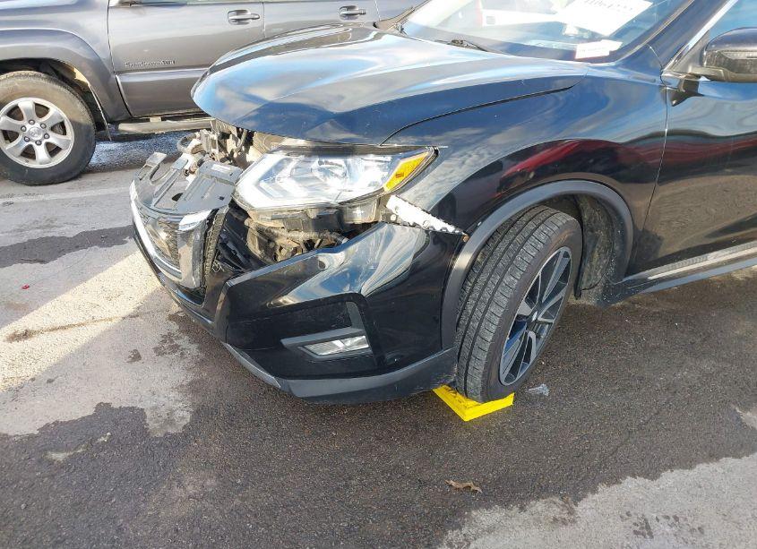 Photo 19 of 2019 Nissan Rogue SL (VIN 5N1AT2MT2KC777529)