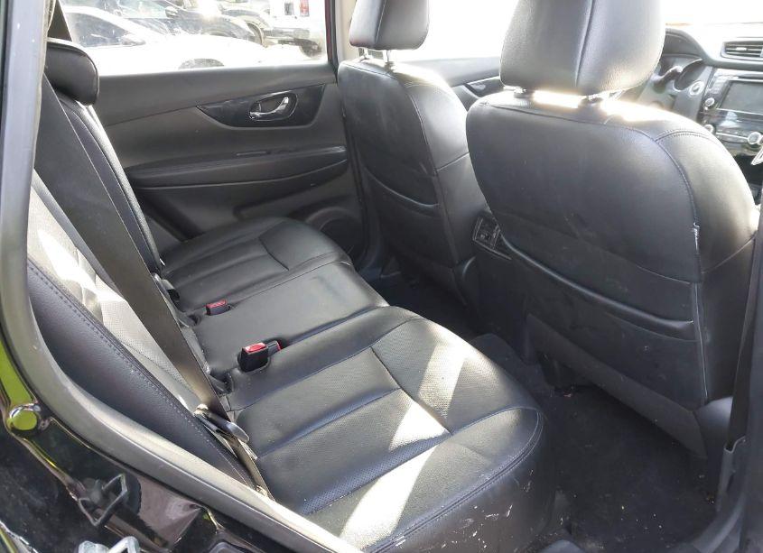 Photo 8 of 2019 Nissan Rogue SL (VIN 5N1AT2MT2KC777529)