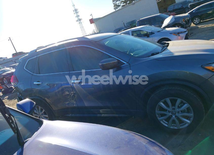 Photo 13 of 2019 Nissan Rogue S (VIN 5N1AT2MT2KC810190)