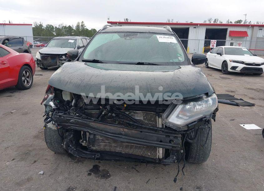 Photo 12 of 2019 Nissan Rogue SV (VIN 5N1AT2MT2KC826079)