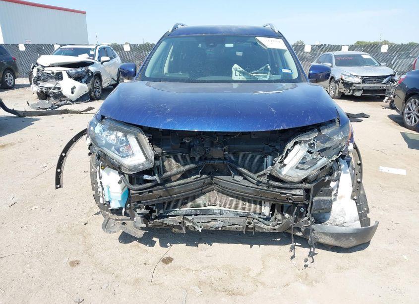 Photo 6 of 2019 Nissan Rogue S (VIN 5N1AT2MT2KC831668)