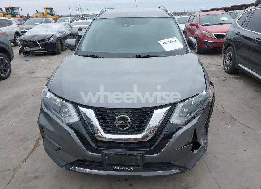 Photo 12 of 2019 Nissan Rogue S (VIN 5N1AT2MT2KC844453)