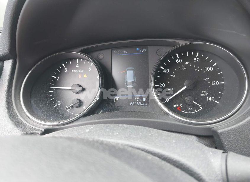 Photo 15 of 2019 Nissan Rogue S (VIN 5N1AT2MT2KC844453)