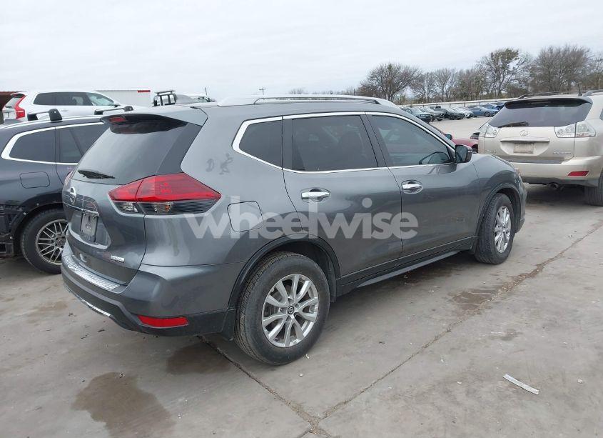 Photo 4 of 2019 Nissan Rogue S (VIN 5N1AT2MT2KC844453)