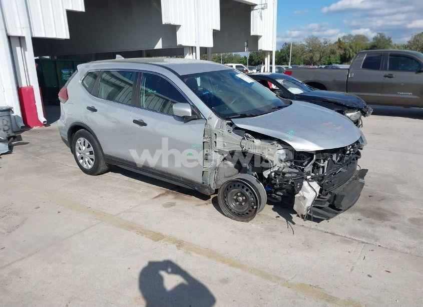 2020 Nissan Rogue S FWD (VIN 5N1AT2MT2LC753877) main photo