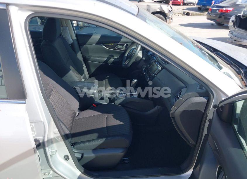 Photo 5 of 2020 Nissan Rogue S FWD (VIN 5N1AT2MT2LC753877)