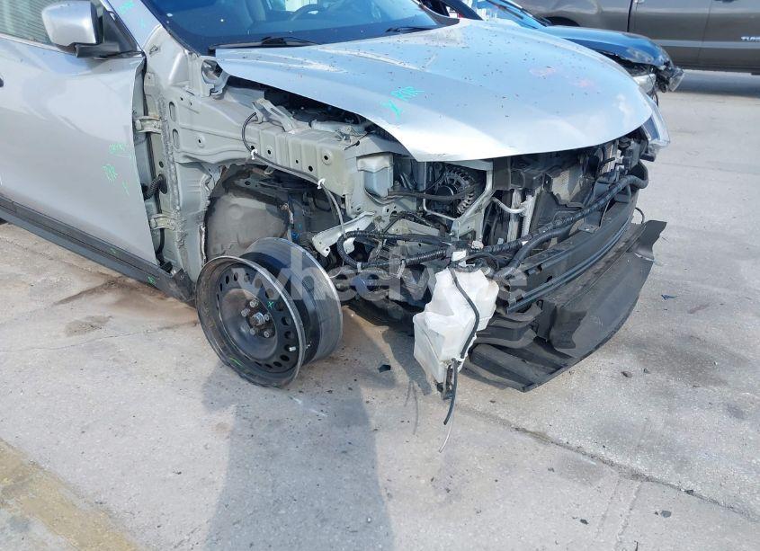 Photo 6 of 2020 Nissan Rogue S FWD (VIN 5N1AT2MT2LC753877)