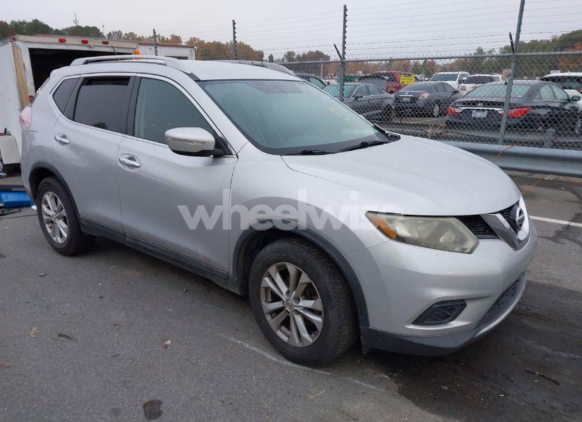 2014 Nissan Rogue SV (VIN 5N1AT2MT3EC750635) main photo