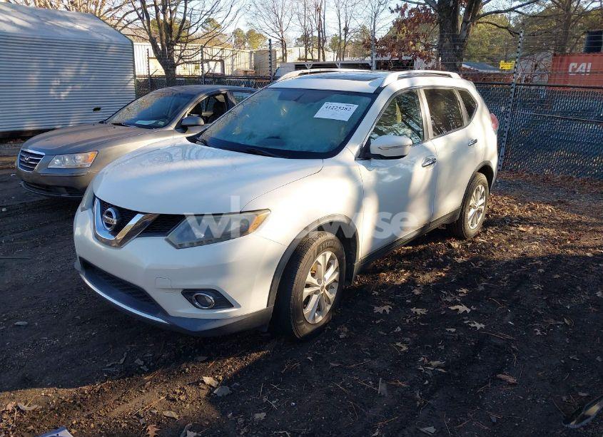 Photo 2 of 2014 Nissan Rogue SV (VIN 5N1AT2MT3EC795462)