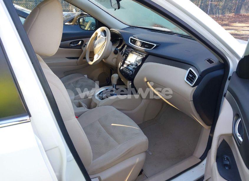 Photo 5 of 2014 Nissan Rogue SV (VIN 5N1AT2MT3EC795462)