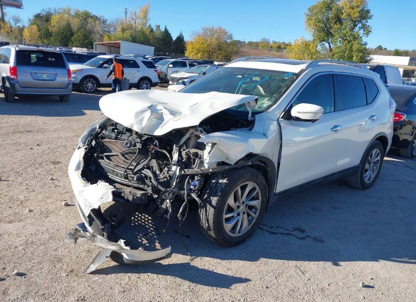 Photo 2 of 2014 Nissan Rogue SL (VIN 5N1AT2MT3EC839279)