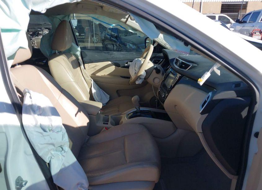 Photo 5 of 2014 Nissan Rogue SL (VIN 5N1AT2MT3EC839279)