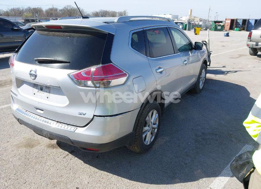 Photo 4 of 2015 Nissan Rogue SV (VIN 5N1AT2MT3FC752905)