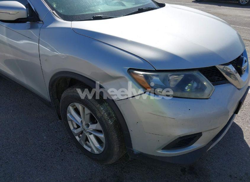 Photo 6 of 2015 Nissan Rogue SV (VIN 5N1AT2MT3FC752905)