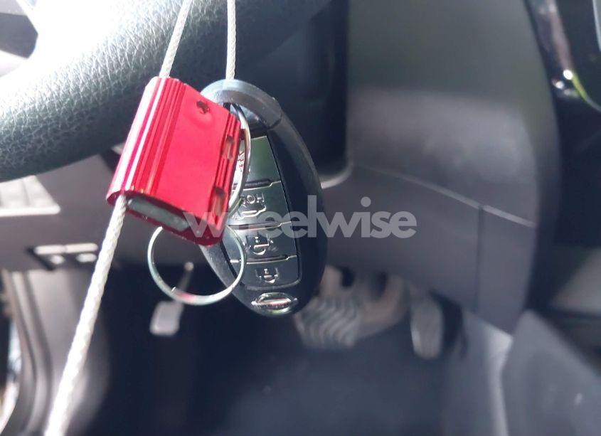 Photo 11 of 2015 Nissan Rogue SV (VIN 5N1AT2MT3FC808650)