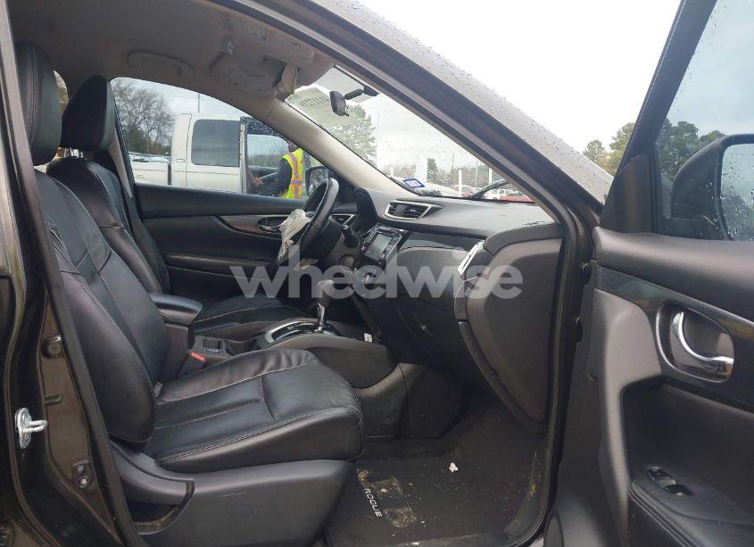 Photo 5 of 2015 Nissan Rogue SL (VIN 5N1AT2MT3FC863034)