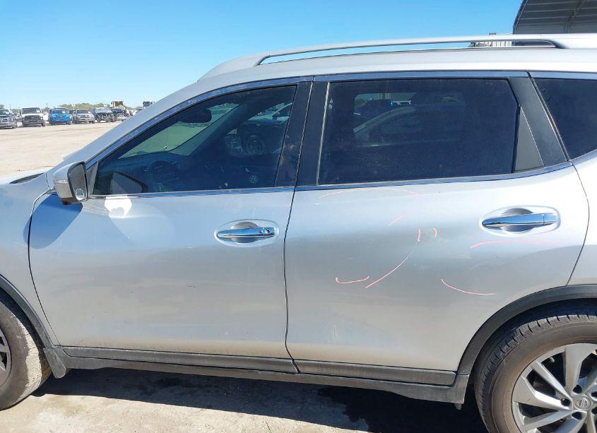 Photo 14 of 2015 Nissan Rogue SL (VIN 5N1AT2MT3FC878469)