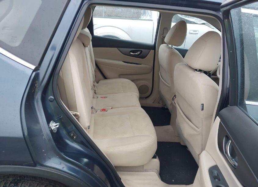 Photo 8 of 2015 Nissan Rogue S (VIN 5N1AT2MT3FC909655)