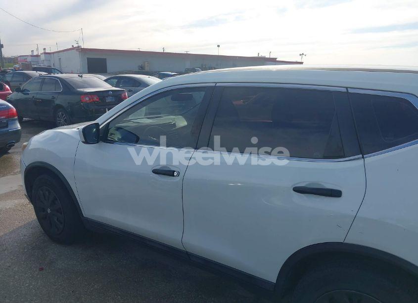 Photo 15 of 2016 Nissan Rogue S/SL/SV (VIN 5N1AT2MT3GC744966)