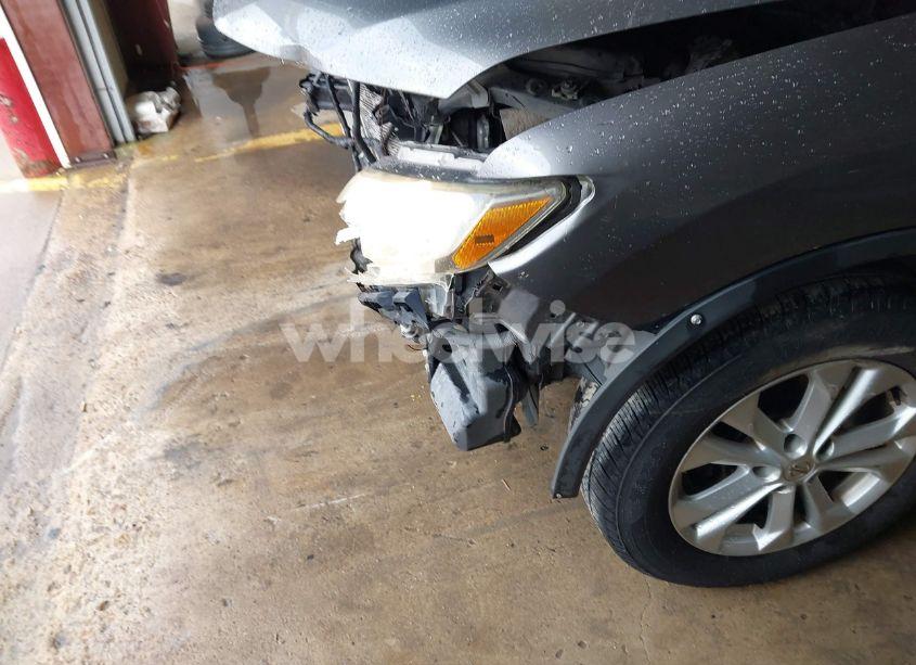 Photo 6 of 2016 Nissan Rogue SV (VIN 5N1AT2MT3GC893474)