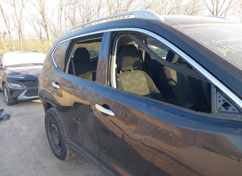 Photo 18 of 2016 Nissan Rogue S (VIN 5N1AT2MT3GC899369)