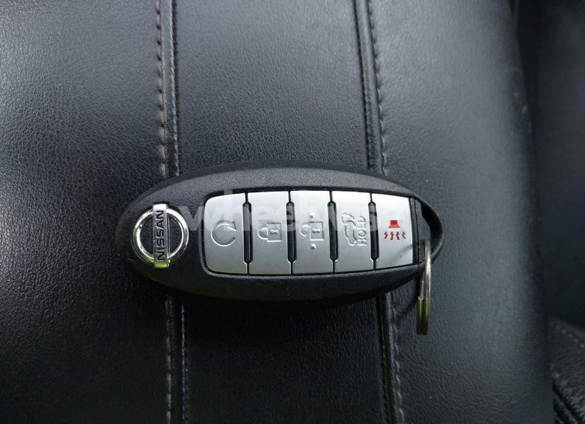 Photo 11 of 2017 Nissan Rogue SL (VIN 5N1AT2MT3HC730969)