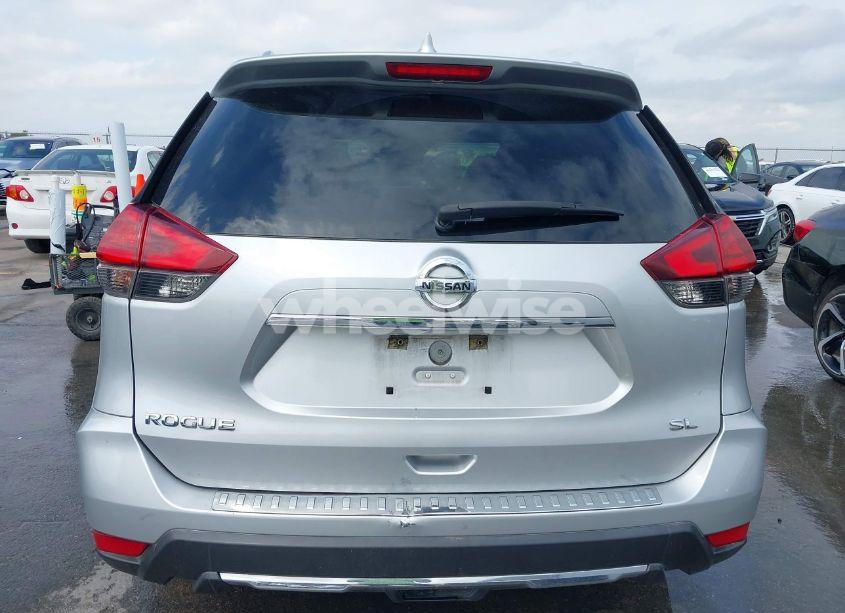 Photo 16 of 2017 Nissan Rogue SL (VIN 5N1AT2MT3HC730969)