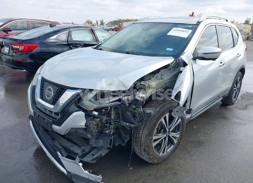 Photo 6 of 2017 Nissan Rogue SL (VIN 5N1AT2MT3HC730969)