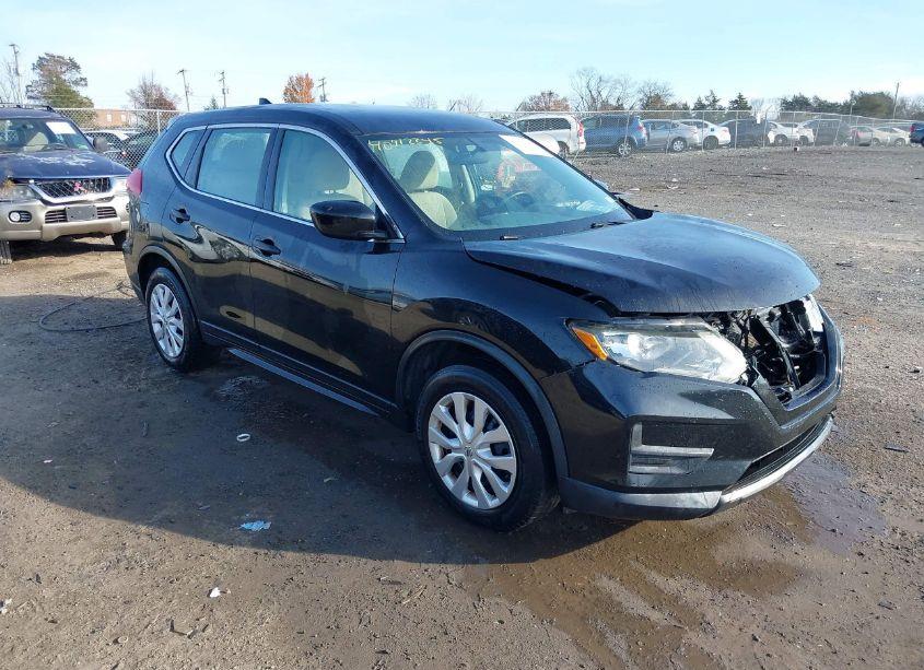 2017 Nissan Rogue S (VIN 5N1AT2MT3HC740272) main photo