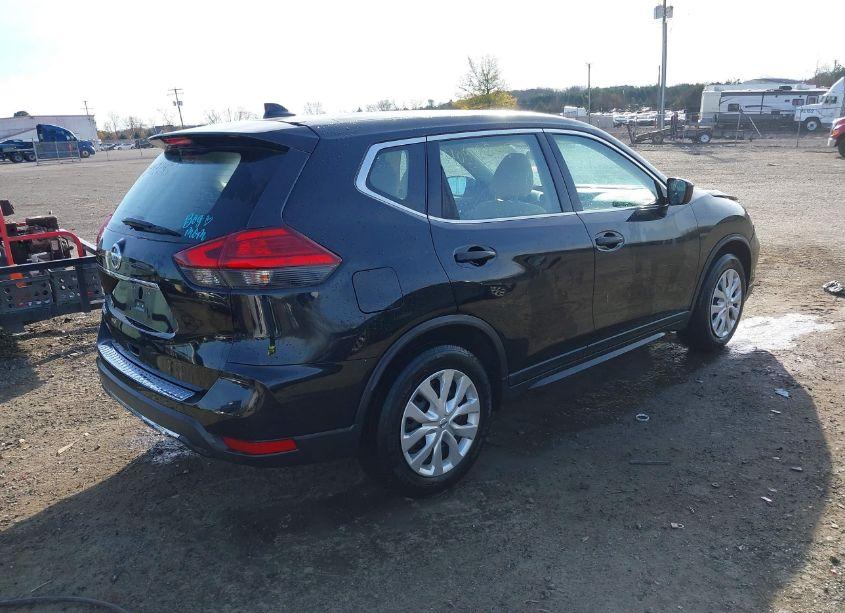 Photo 4 of 2017 Nissan Rogue S (VIN 5N1AT2MT3HC740272)