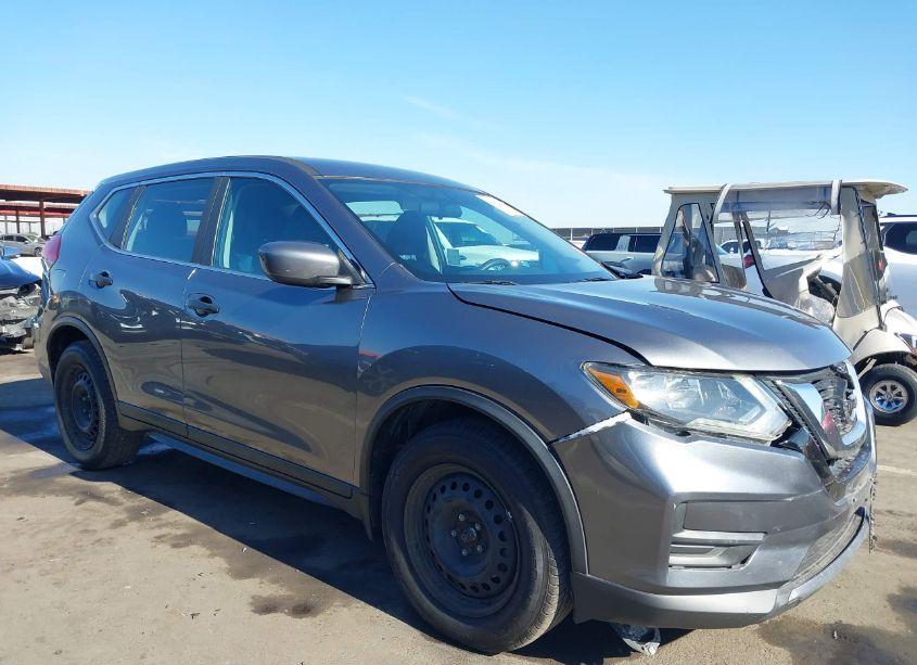 2017 Nissan Rogue S (VIN 5N1AT2MT3HC743429) main photo