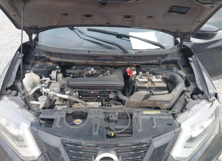 Photo 10 of 2017 Nissan Rogue SV (VIN 5N1AT2MT3HC758075)