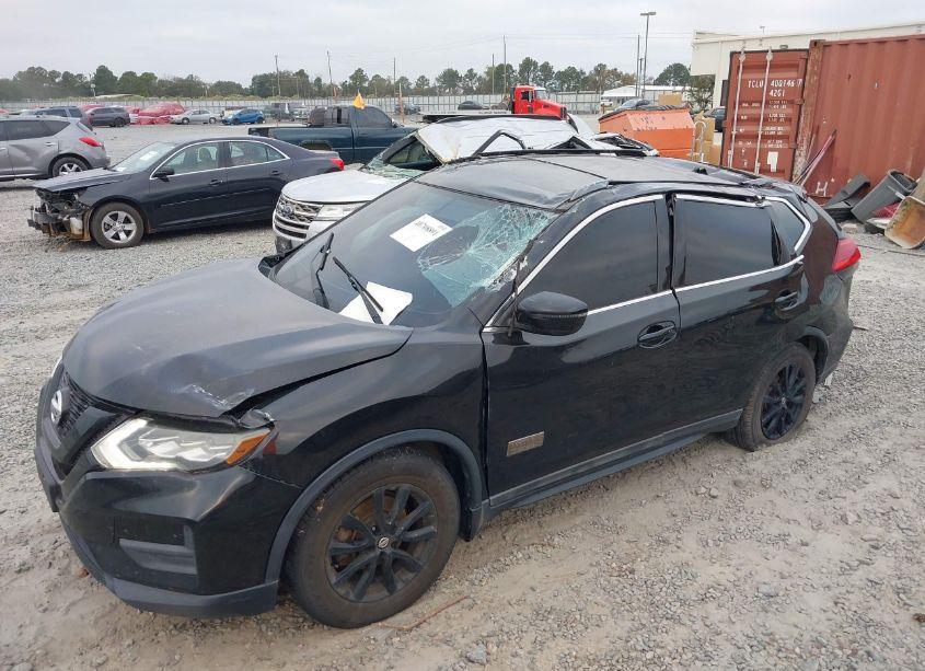 Photo 6 of 2017 Nissan Rogue SV (VIN 5N1AT2MT3HC758075)