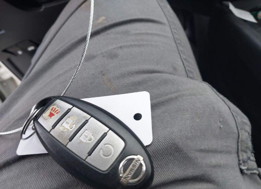 Photo 11 of 2017 Nissan Rogue SV (VIN 5N1AT2MT3HC758836)