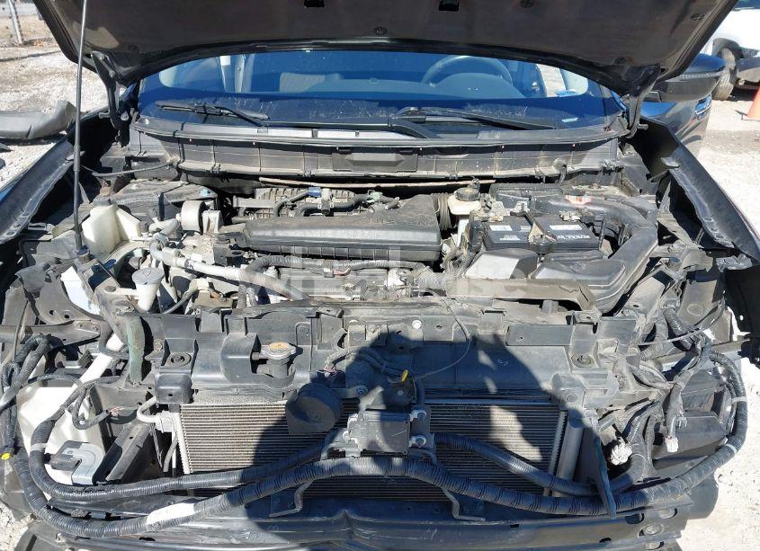 Photo 10 of 2017 Nissan Rogue SV (VIN 5N1AT2MT3HC878426)