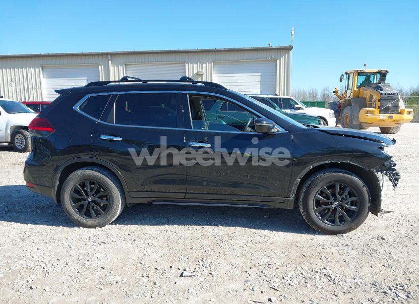 Photo 14 of 2017 Nissan Rogue SV (VIN 5N1AT2MT3HC878426)