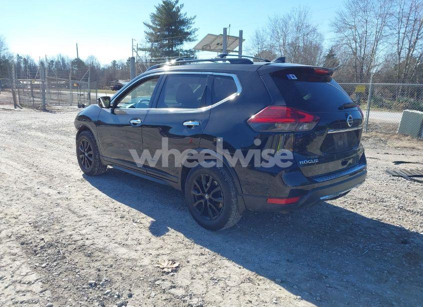 Photo 3 of 2017 Nissan Rogue SV (VIN 5N1AT2MT3HC878426)