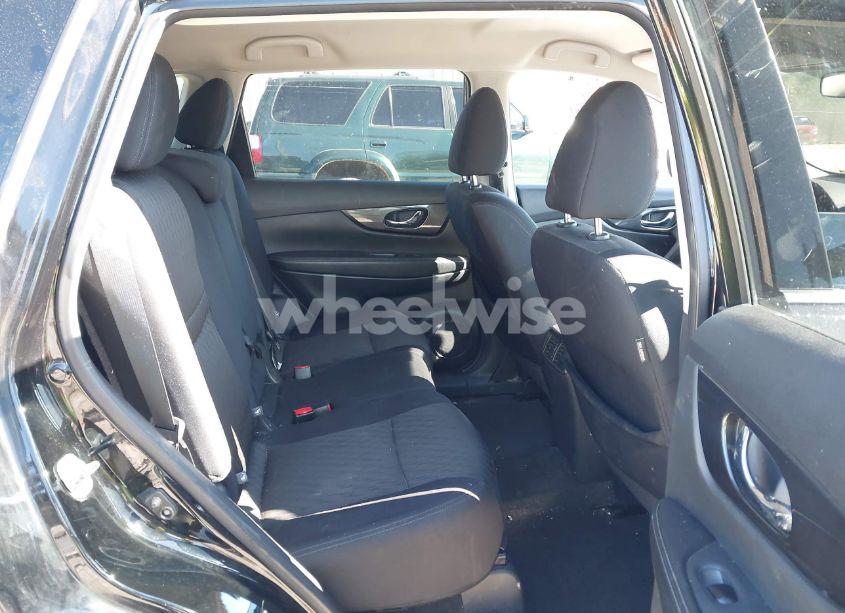 Photo 8 of 2017 Nissan Rogue SV (VIN 5N1AT2MT3HC878426)