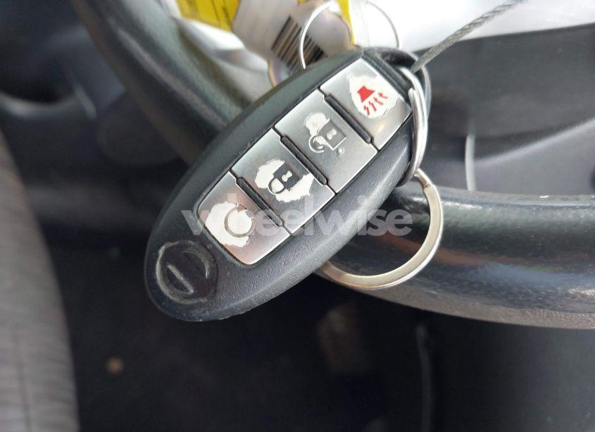 Photo 11 of 2017 Nissan Rogue SV (VIN 5N1AT2MT3HC879088)