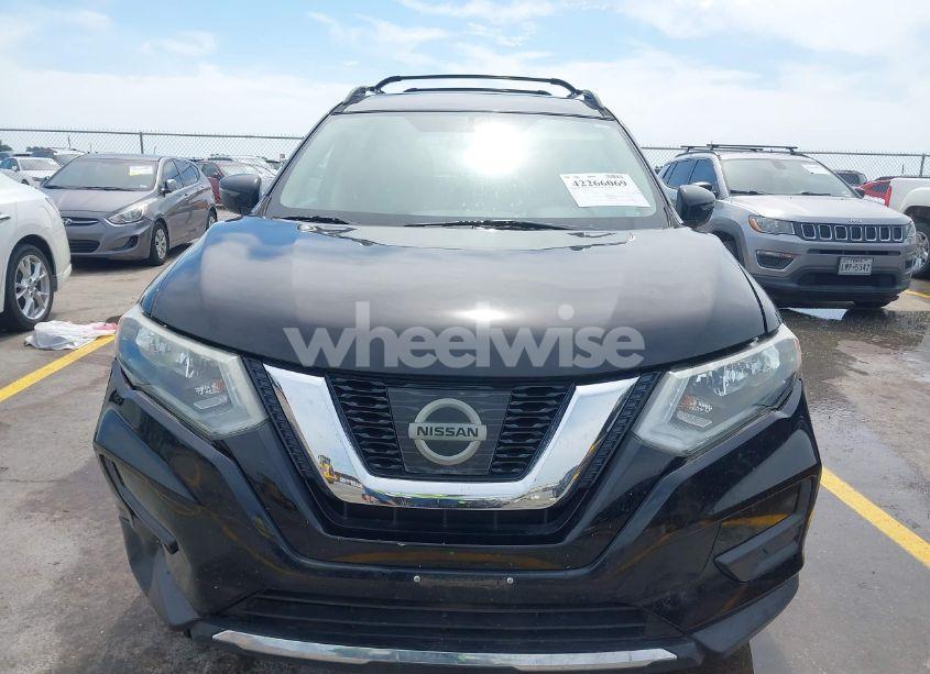 Photo 12 of 2017 Nissan Rogue SV (VIN 5N1AT2MT3HC879088)
